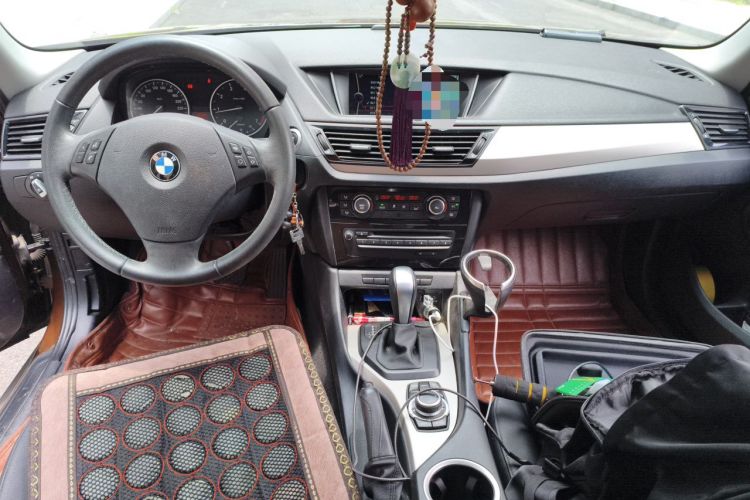 Used BMW X1 2010 sDrive18i Luxury Model Center Console
