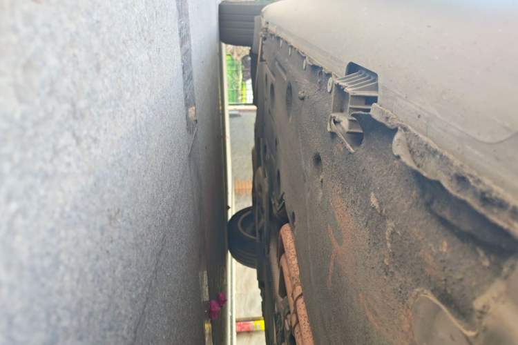 Used BMW X1 2010 xDrive25i Chassis Front Right