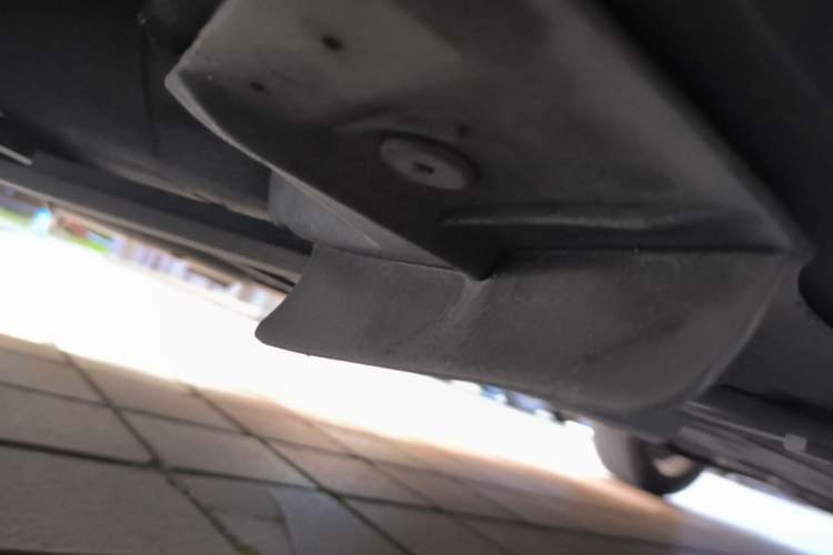 Used BMW X1 2010 sDrive18i Luxury Model Chassis Rear Right