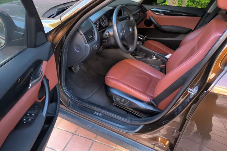 Used BMW X1 2010 sDrive18i Luxury Model Driver Seat