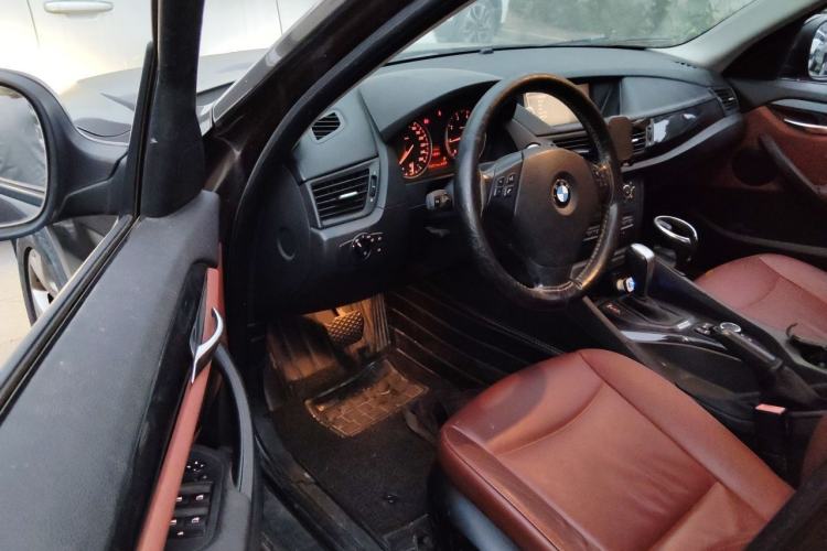 Used BMW X1 2010 sDrive18i Luxury Model Driver Seat