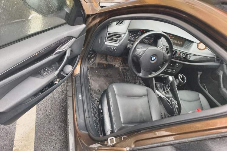 Used BMW X1 2010 sDrive18i Luxury Model Driver Seat