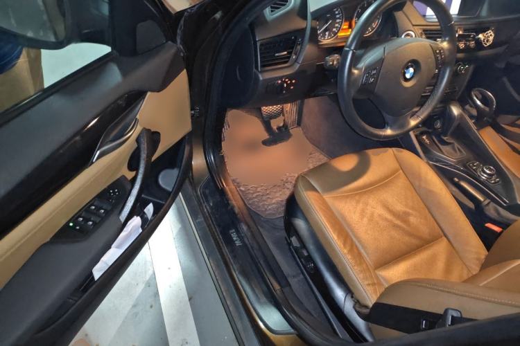 Used BMW X1 2010 sDrive18i Luxury Model Driver Seat