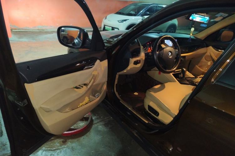 Used BMW X1 2010 sDrive18i Luxury Model Driver Seat