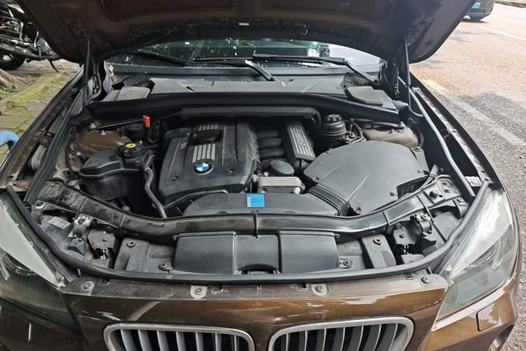 Used BMW X1 2010 xDrive28i Engine Bay