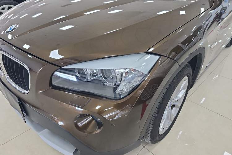 Used BMW X1 2010 xDrive25i Exterior 1