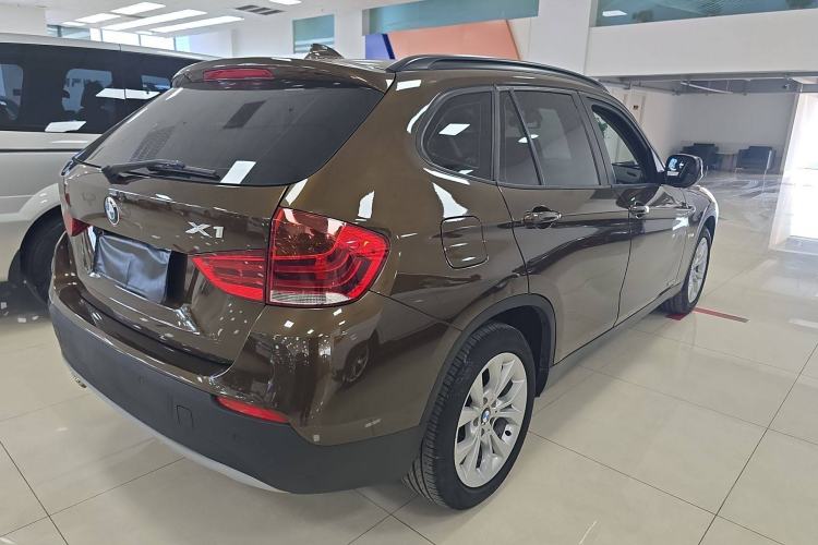 Used BMW X1 2010 xDrive25i Exterior 5