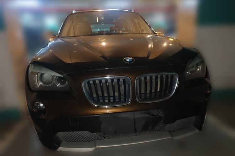 Used BMW X1 2010 xDrive25i Front