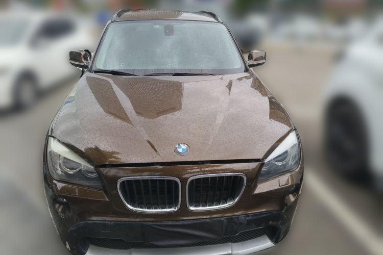 Used BMW X1 2010 xDrive25i Front