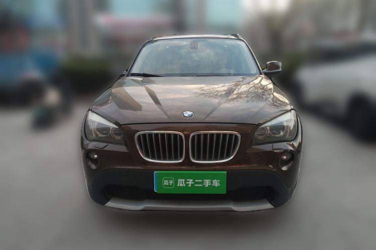 Used BMW X1 2010 xDrive28i Front