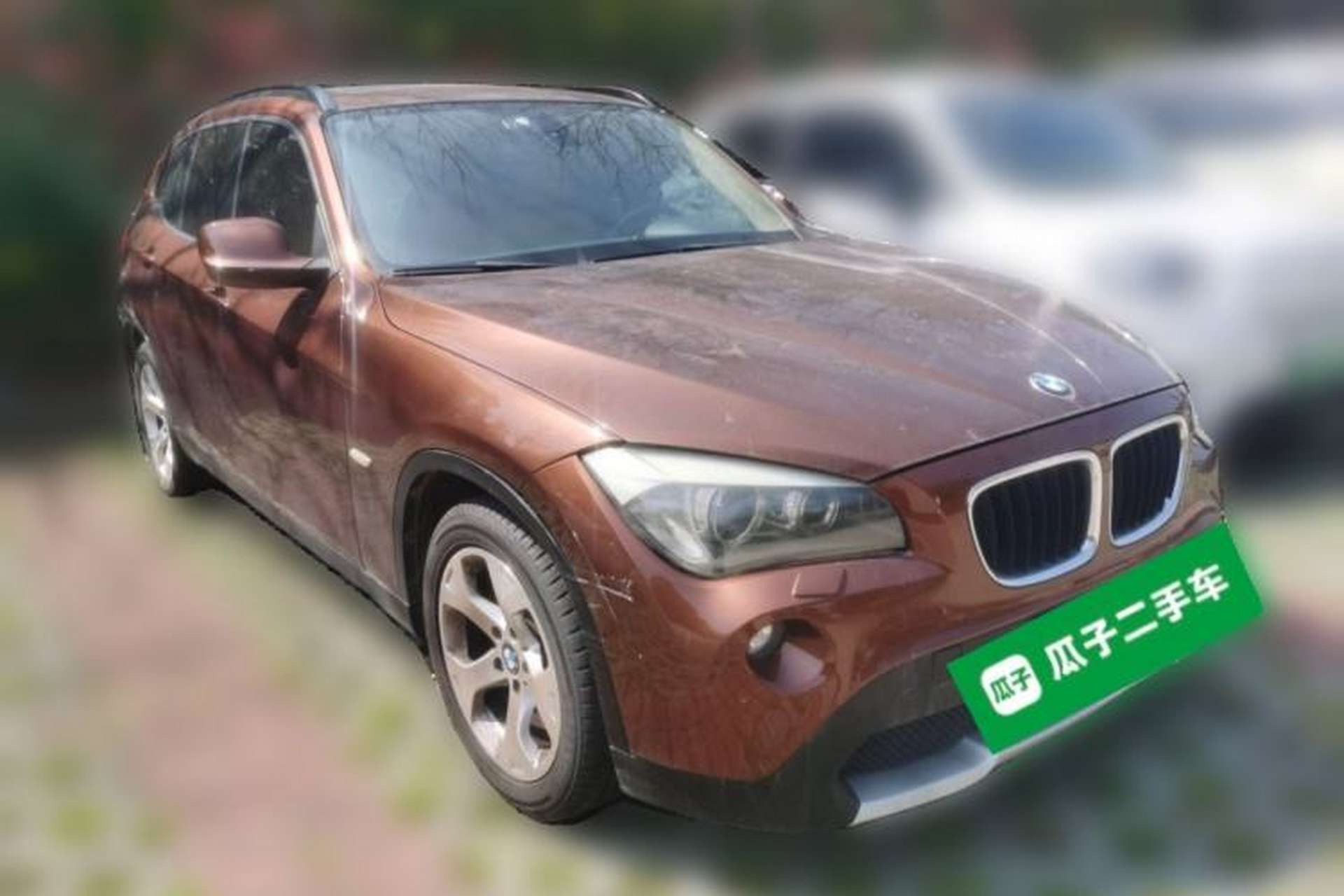 Used BMW X1 2010 sDrive18i Luxury Model Front Right 45 Deg