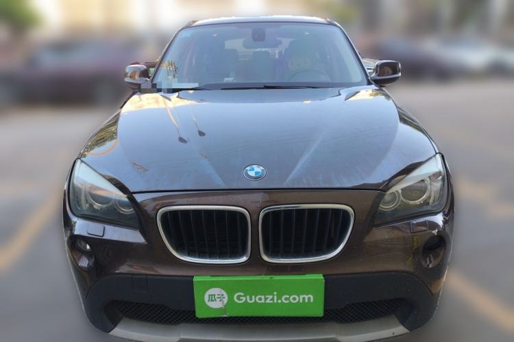 Used BMW X1 2010 xDrive25i Front