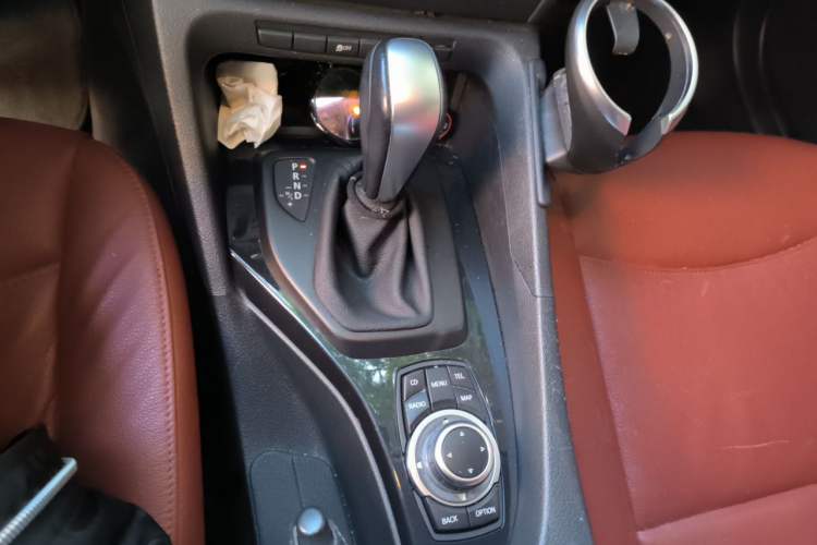 Used BMW X1 2010 sDrive18i Luxury Model Gear Lever
