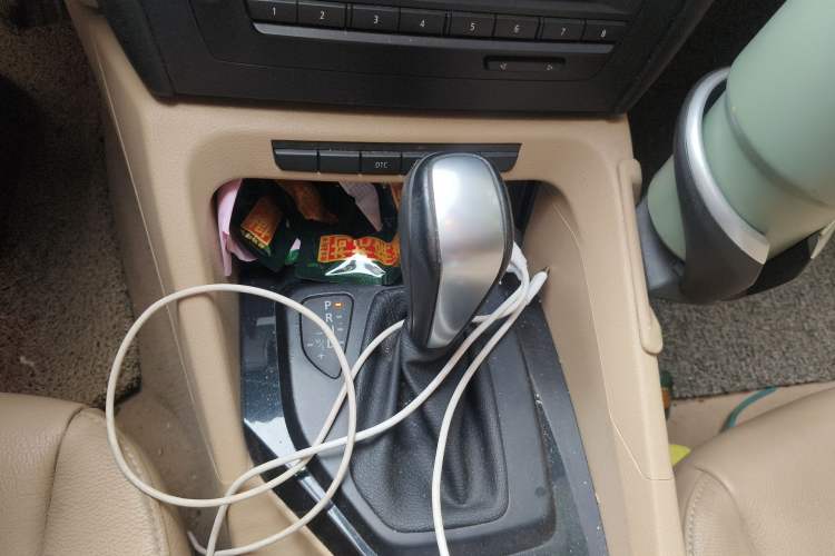 Used BMW X1 2010 xDrive25i Gear Lever
