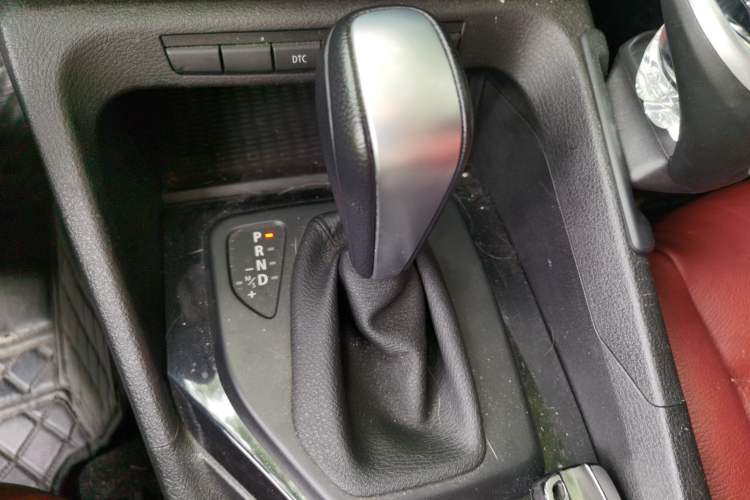 Used BMW X1 2010 xDrive25i Gear Lever