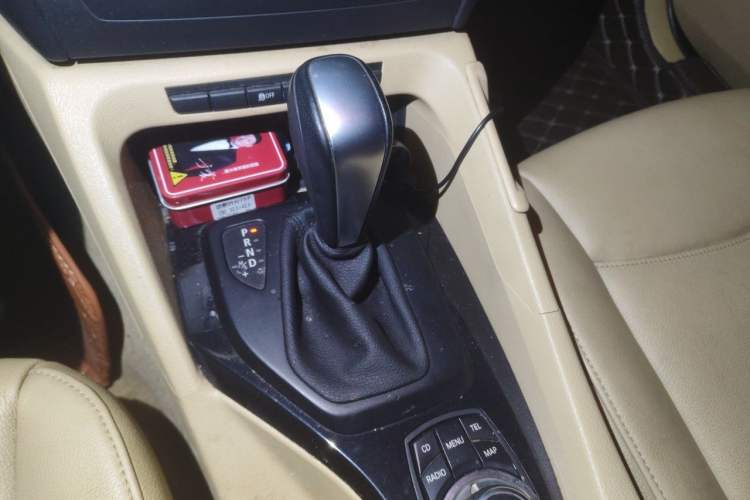 Used BMW X1 2010 sDrive18i Luxury Model Gear Lever