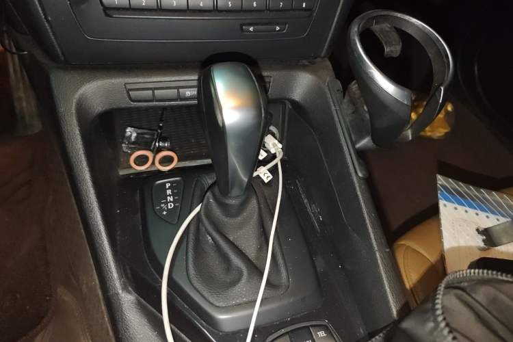 Used BMW X1 2010 xDrive25i Gear Lever