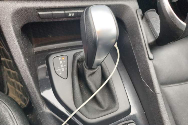 Used BMW X1 2010 sDrive18i Luxury Model Gear Lever