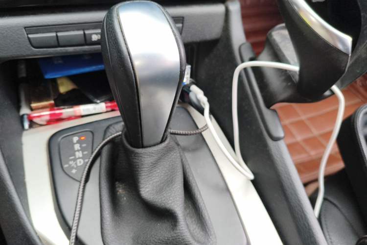 Used BMW X1 2010 sDrive18i Luxury Model Gear Lever