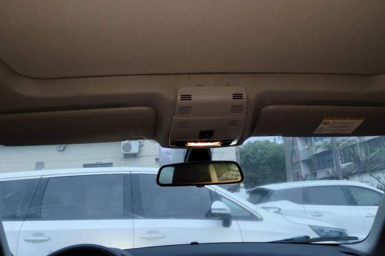Used BMW X1 2010 sDrive18i Luxury Model Headliner