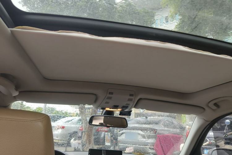 Used BMW X1 2010 xDrive25i Headliner