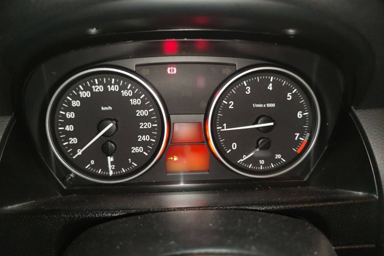 Used BMW X1 2010 xDrive25i Instrument Cluster