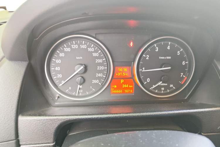 Used BMW X1 2010 xDrive25i Instrument Cluster