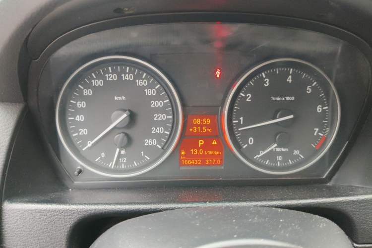 Used BMW X1 2010 xDrive25i Instrument Cluster