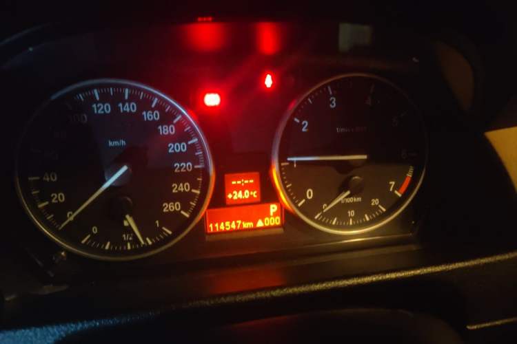 Used BMW X1 2010 sDrive18i Luxury Model Instrument Cluster