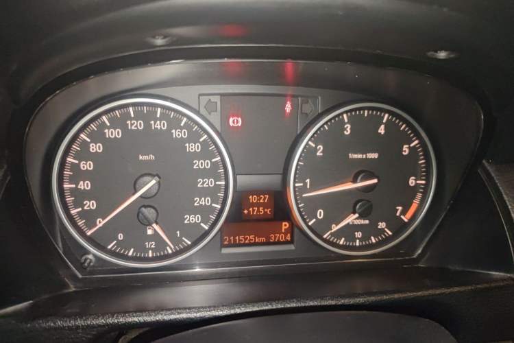 Used BMW X1 2010 sDrive18i Luxury Model Instrument Cluster