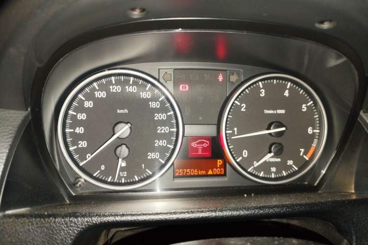 Used BMW X1 2010 sDrive18i Luxury Model Instrument Cluster