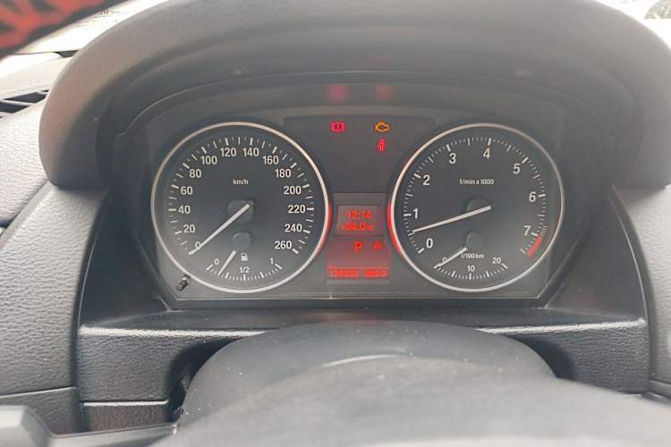 Used BMW X1 2010 xDrive25i Instrument Cluster