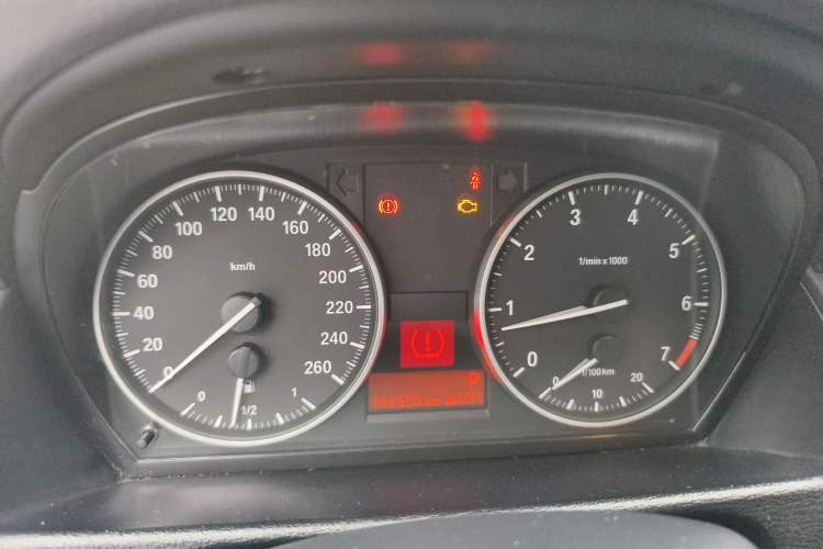 Used BMW X1 2010 sDrive18i Luxury Model Instrument Cluster