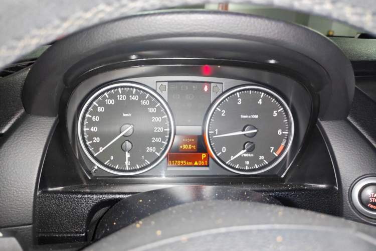 Used BMW X1 2010 sDrive18i Luxury Model Instrument Cluster
