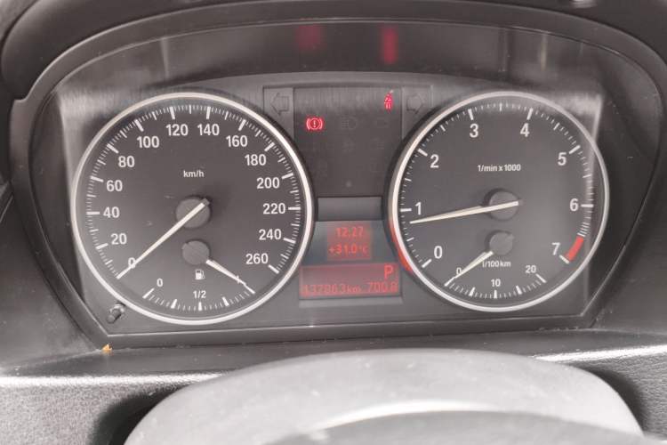 Used BMW X1 2010 sDrive18i Luxury Model Instrument Cluster