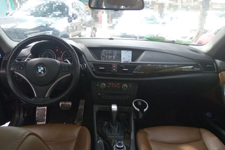 Used BMW X1 2010 xDrive28i Interior 2