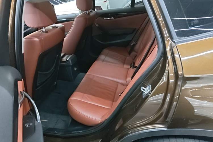 Used BMW X1 2010 sDrive18i Luxury Model Left Rear Seat