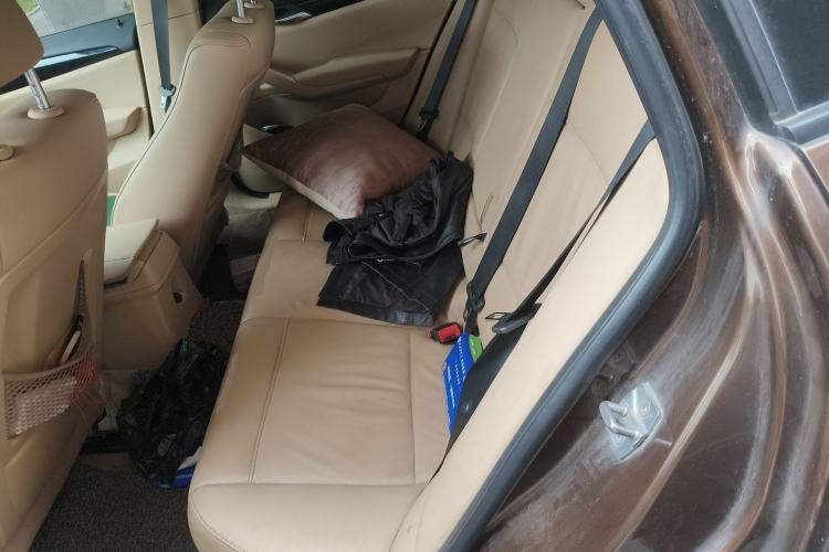 Used BMW X1 2010 xDrive25i Left Rear Seat