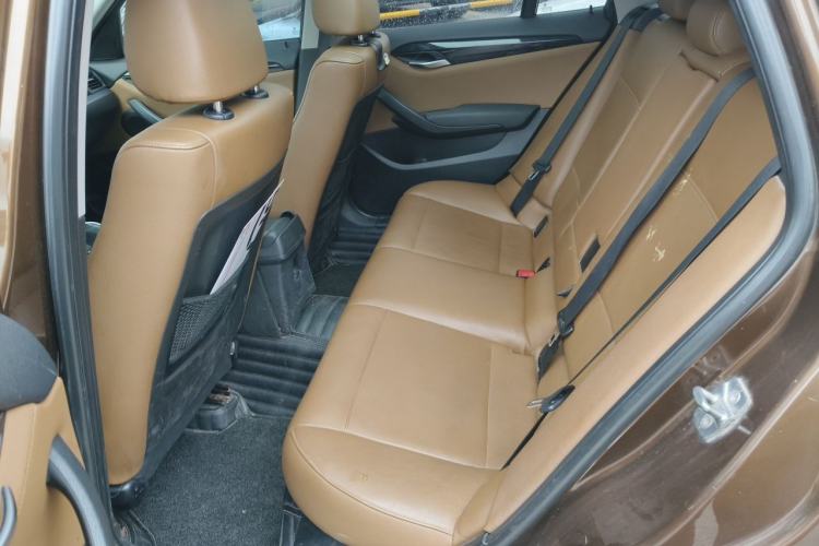 Used BMW X1 2010 xDrive25i Left Rear Seat