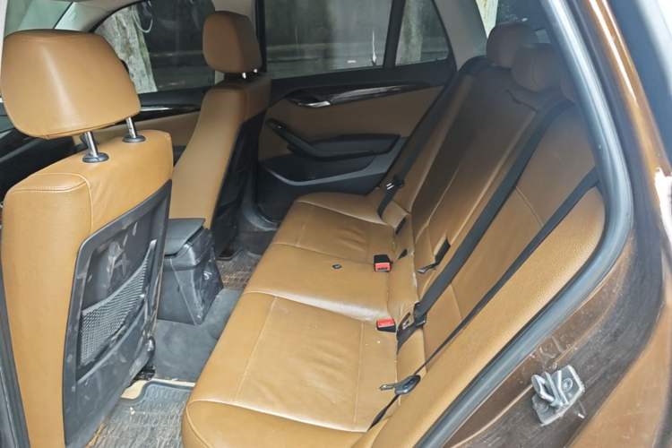 Used BMW X1 2010 xDrive28i Left Rear Seat