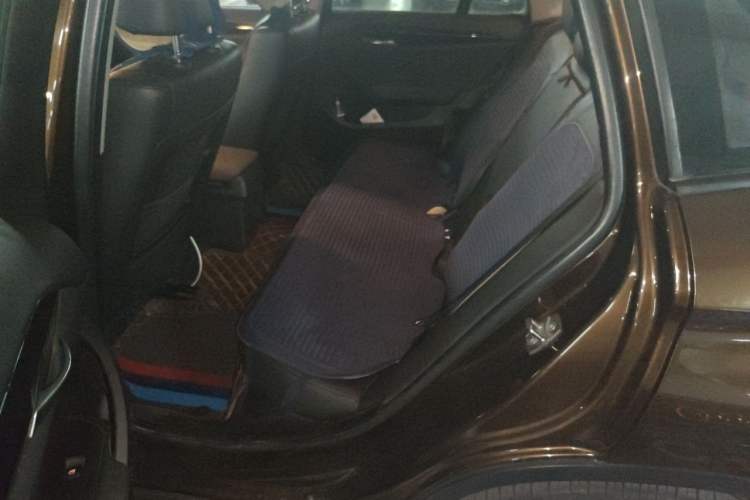 Used BMW X1 2010 sDrive18i Luxury Model Left Rear Seat