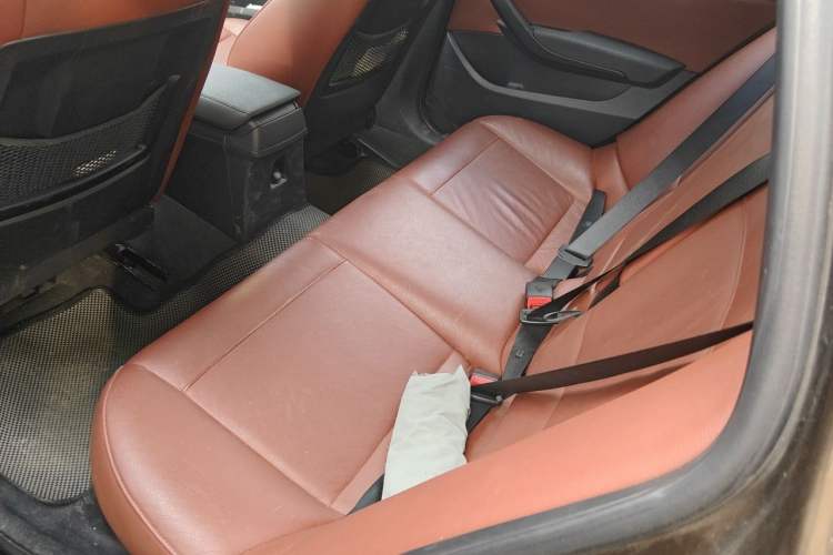 Used BMW X1 2010 sDrive18i Luxury Model Left Rear Seat