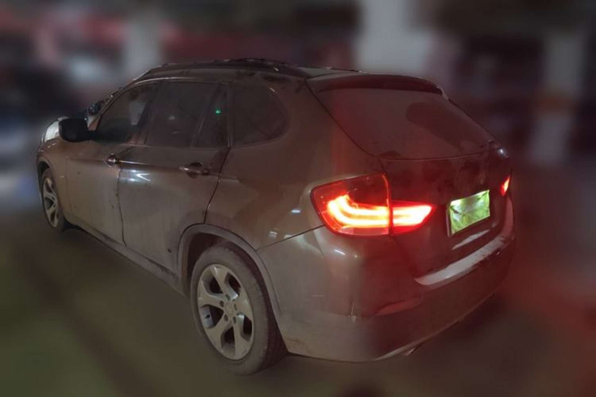 Used BMW X1 2010 sDrive18i Luxury Model Rear Left 45 Deg