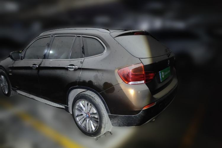 Used BMW X1 2010 sDrive18i Luxury Model Rear Left 45 Deg