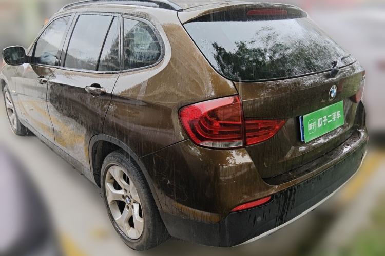 Used BMW X1 2010 sDrive18i Luxury Model Rear Left 45 Deg