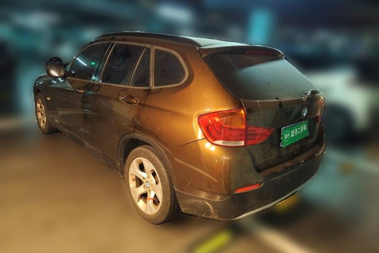 Used BMW X1 2010 sDrive18i Luxury Model Rear Left 45 Deg