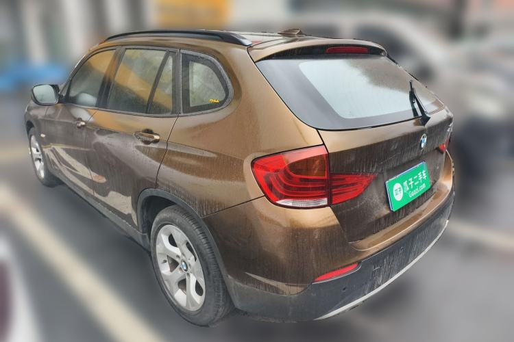 Used BMW X1 2010 sDrive18i Luxury Model Rear Left 45 Deg