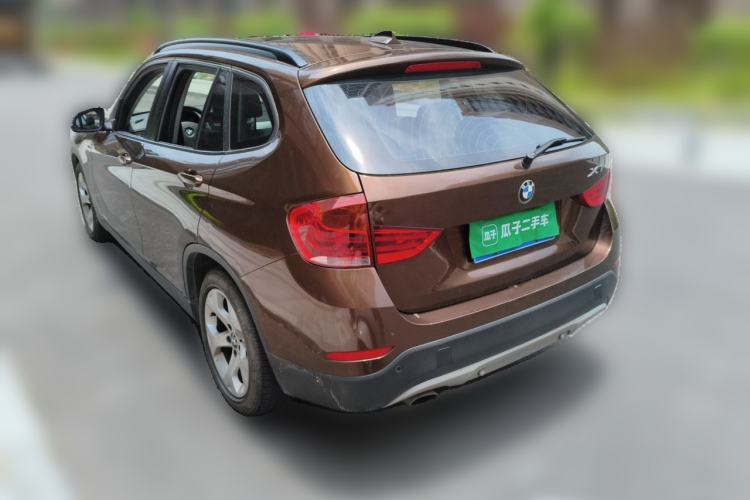 Used BMW X1 2010 sDrive18i Luxury Model Rear Left 45 Deg