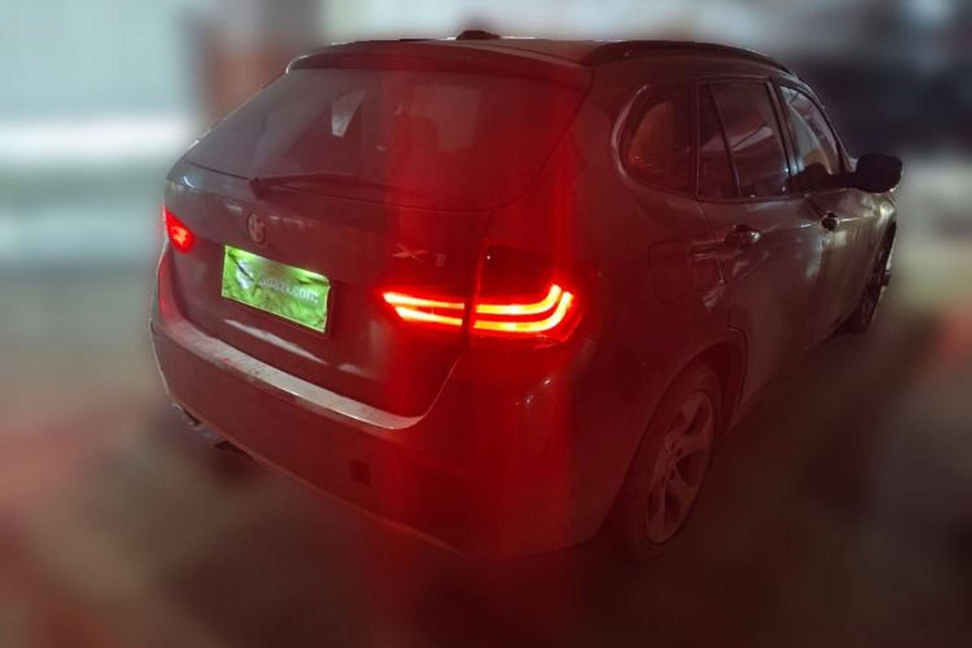 Used BMW X1 2010 sDrive18i Luxury Model Rear Right 45 Deg