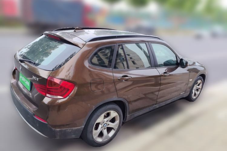 Used BMW X1 2010 sDrive18i Luxury Model Rear Right 45 Deg